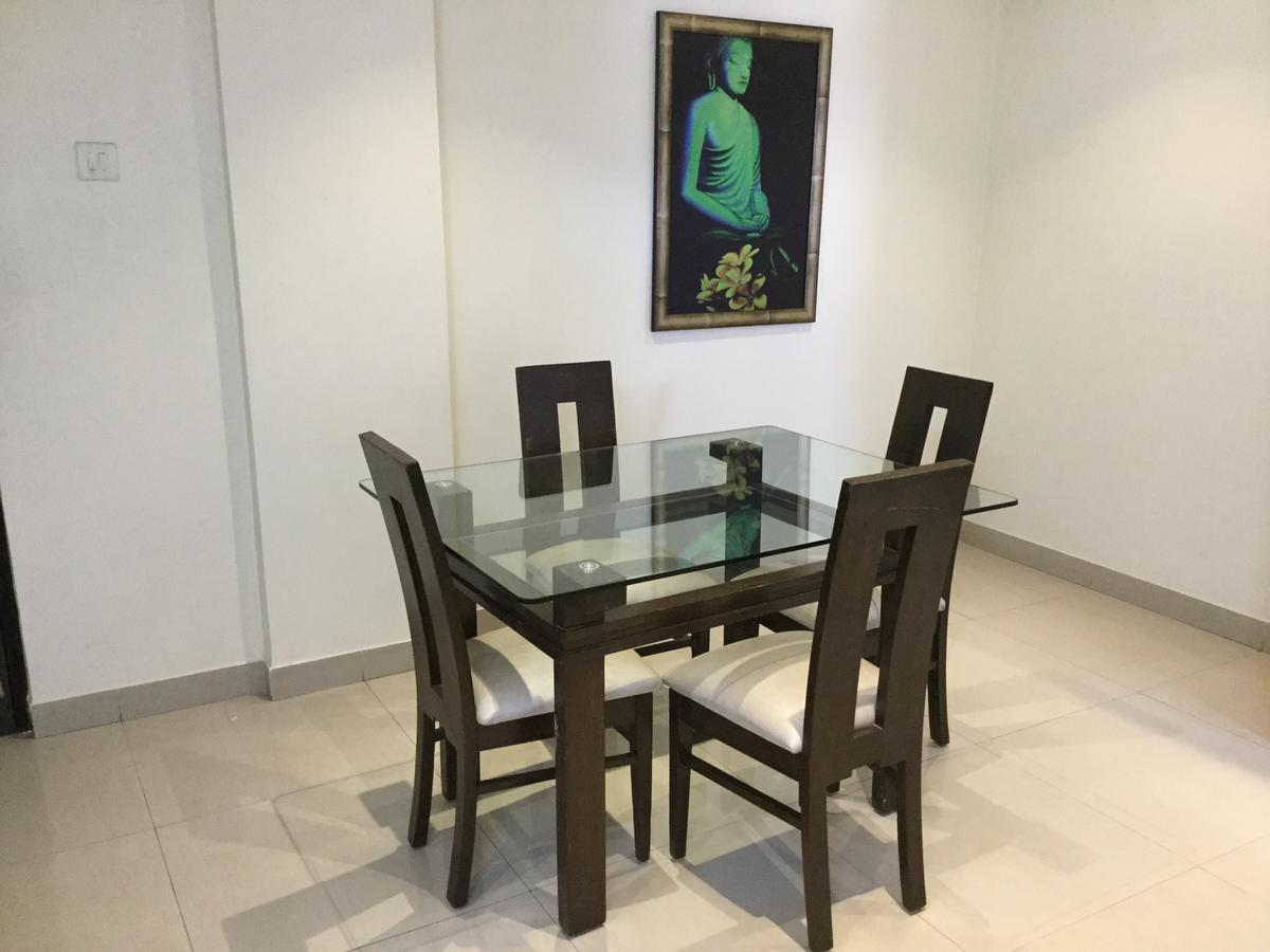 Arista Service Apartments Bombay Esterno foto